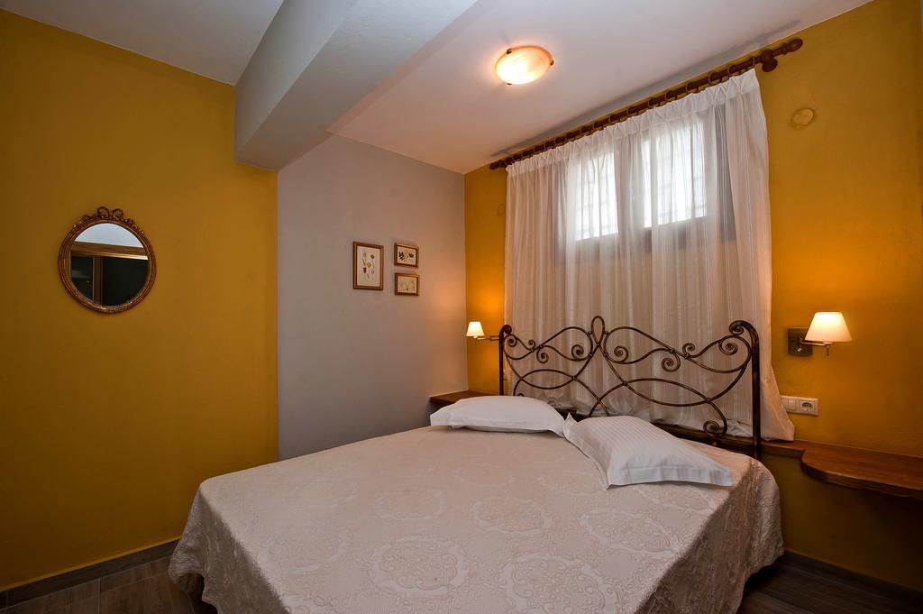 Appartement Sofia'S House à Vourvourou Extérieur photo